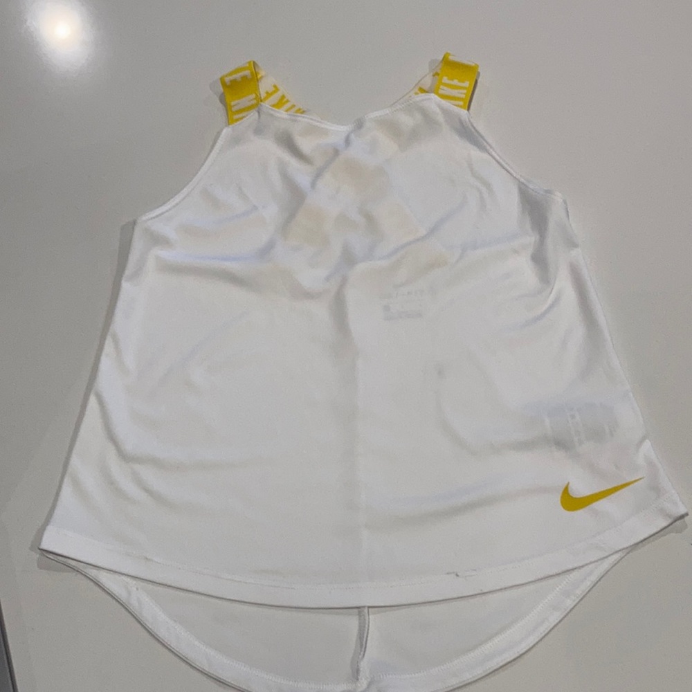 Girl’s Nike Shirt